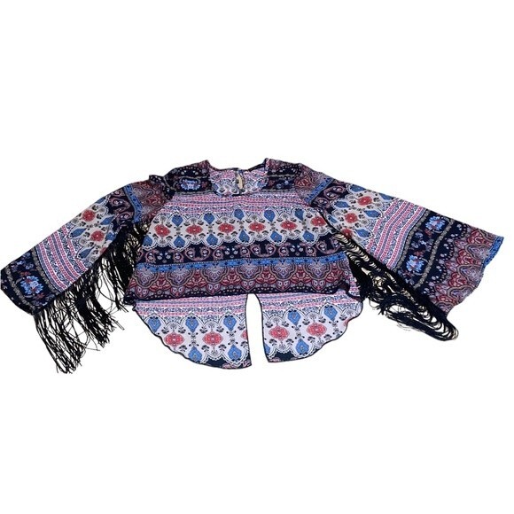 See You Monday women’s paisley print and black fringe sleeved blouse. Boho chic! - Picture 8 of 9